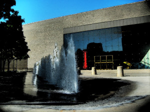 ph-abravanel hall fountain wc1